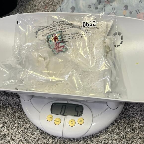 Johnny Was | Medium | White Lace Embroidered Eyelet 3/4 Sleeve Tunic Cover-Up - Picture 11 of 11